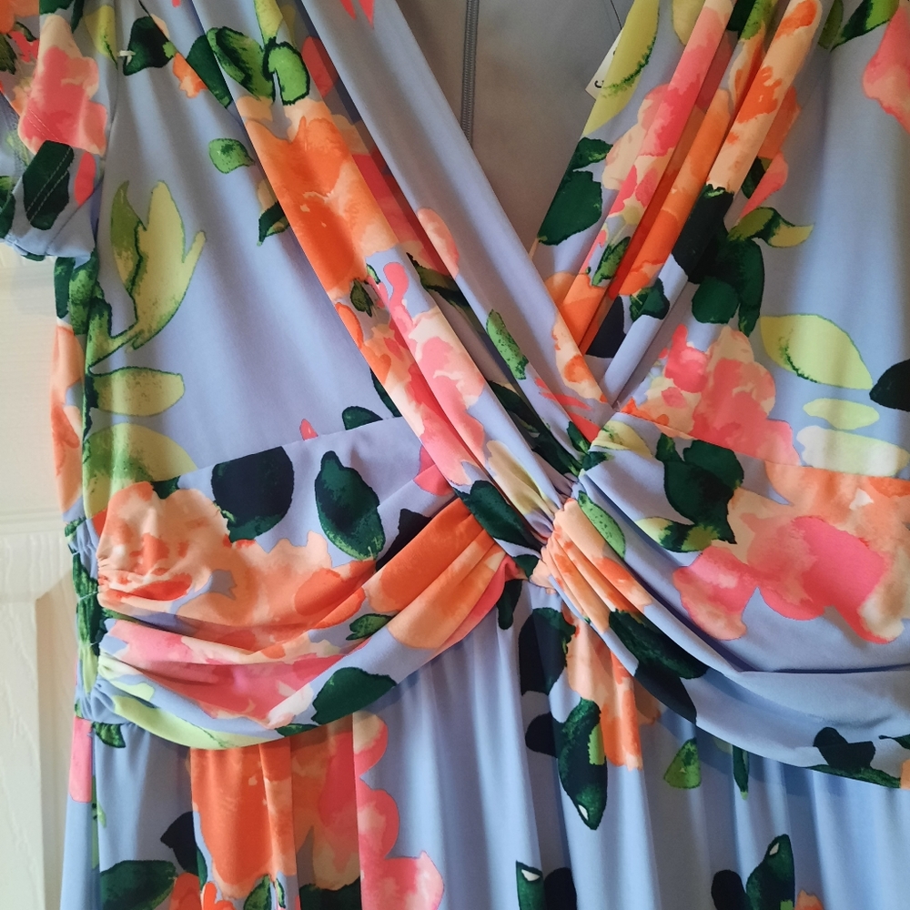Floral Vince Camuto Dress Size 14
